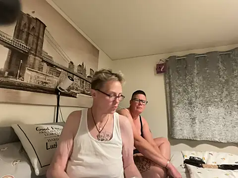 Curvy-Jinx online show from June 16, 9:06 pm