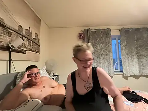 Curvy-Jinx online show from July 9, 8:46 pm
