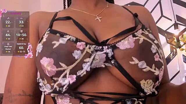 VictoriaKroft online show from October 23, 12:48 pm