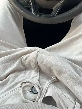 Snapshot of Kratex82 chatting on December 2, 2:23 pm Kratex82 online show from December 2, 2:23 pm