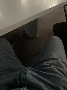 Snapshot of Kratex82 chatting on February 25, 10:14 am Kratex82 online show from February 25, 10:14 am