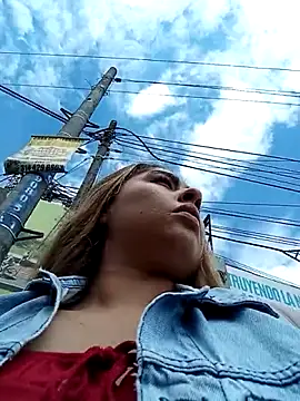 SUSY  06 online show from May 30, 5:43 pm