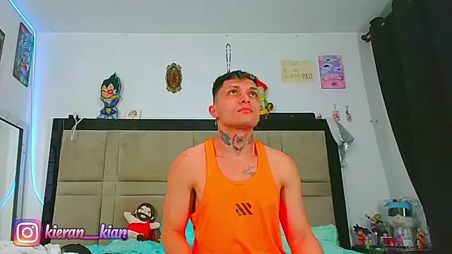 Snapshot of Kieran_kian chatting on June 30, 4:35 am Kieran kian online show from June 30, 4:35 am