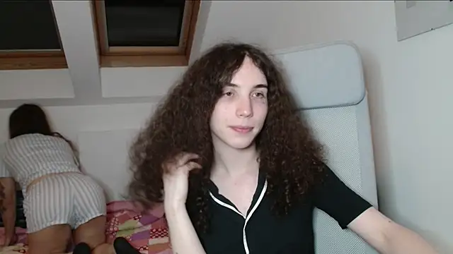 Snapshot of tsbubbles760 chatting on October 19, 9:48 pm tsbubbles760 online show from October 19, 9:48 pm