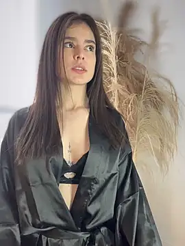 Sofi Leal online show from November 3, 11:33 am