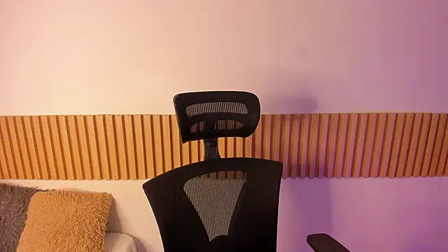 OliviaSweett online show from October 23, 6:50 pm