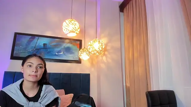 LunaAspen  online show from November 20, 5:56 pm