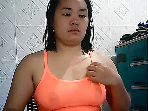 CreamyPussy4uxx online show from March 23, 1:09 am