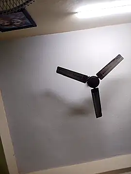 Snapshot of Devi-with-Ram chatting on December 17, 4:57 pm Devi-with-Ram online show from December 17, 4:57 pm