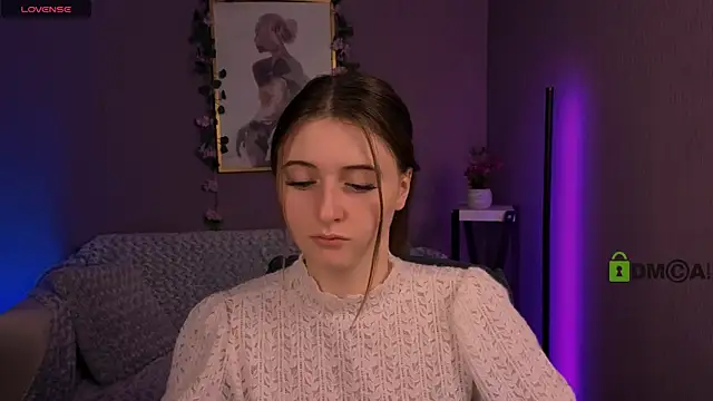 Snapshot of nekky_mouse chatting on December 23, 8:34 am nekky mouse online show from December 23, 8:34 am