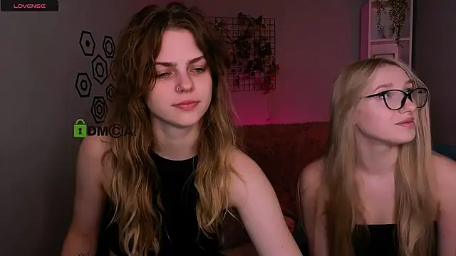 Snapshot of nekky_mouse chatting on February 8, 10:29 am nekky mouse online show from February 8, 10:29 am