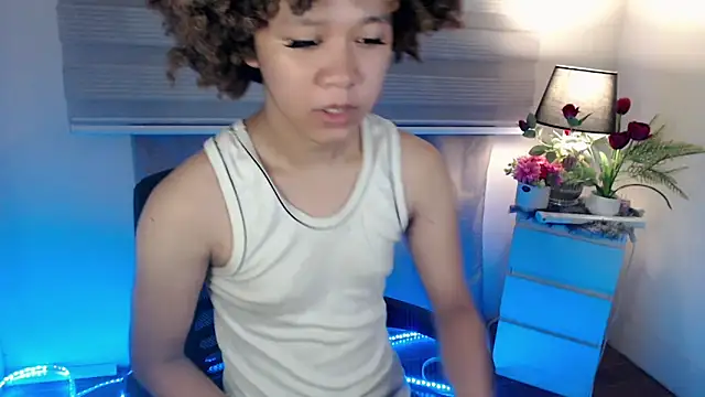 9INCHESHARDCOCK online show from December 22, 6:43 am