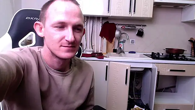 space danger online show from October 29, 7:59 pm