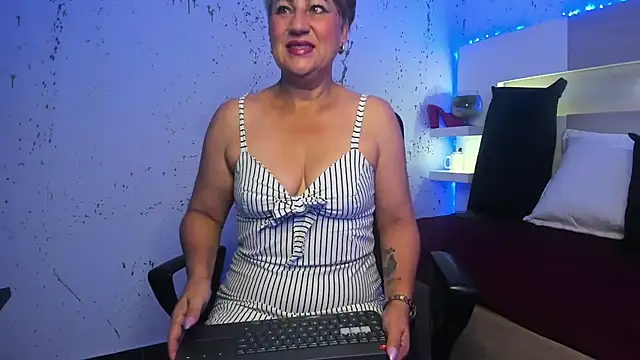 JaddeWalker online show from February 2, 11:31 am