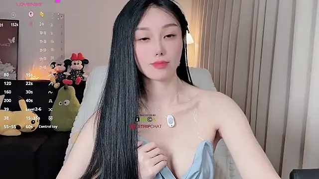 Xiatian520  online show from February 2, 7:23 pm