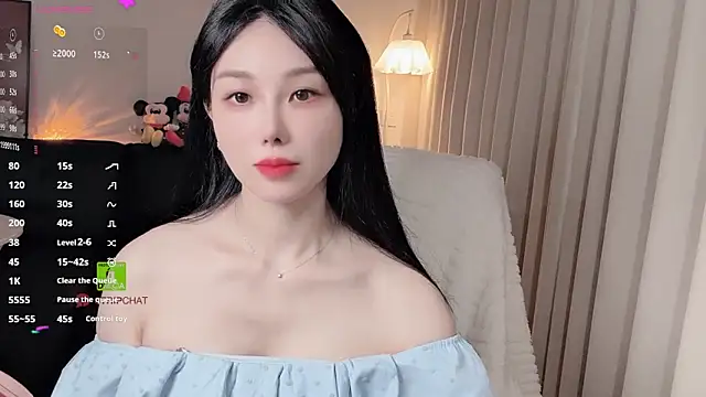 Snapshot of Xiatian520_ chatting on April 1, 3:51 am Xiatian520 online show from April 1, 3:51 am