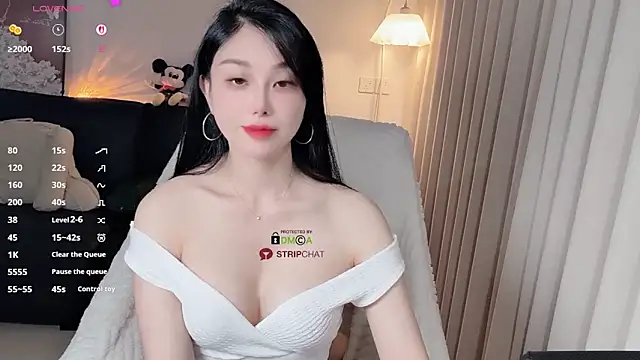 Snapshot of Xiatian520_ chatting on April 9, 2:11 pm Xiatian520 online show from April 9, 2:11 pm