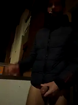 Snapshot of Michel_huge chatting on November 7, 6:02 am Michel huge online show from November 7, 6:02 am