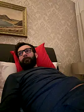 Snapshot of Michel_huge chatting on November 17, 8:47 pm Michel huge online show from November 17, 8:47 pm