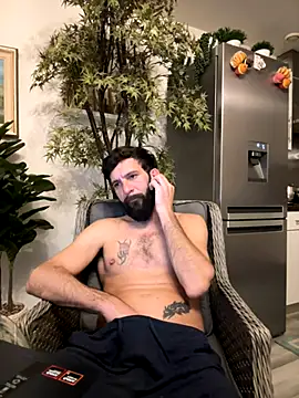 Snapshot of Michel_huge chatting on November 22, 7:57 pm Michel huge online show from November 22, 7:57 pm