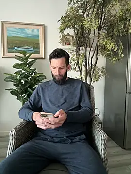 Michel huge online show from April 11, 7:13 am