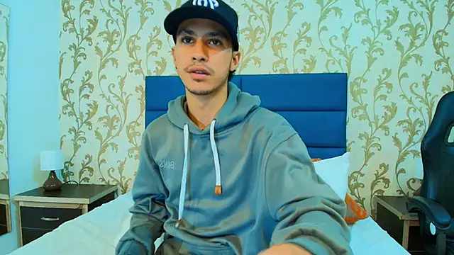 Marcus Jeron online show from October 25, 3:36 am