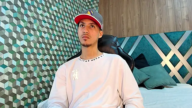 Marcus Jeron online show from November 29, 6:44 pm