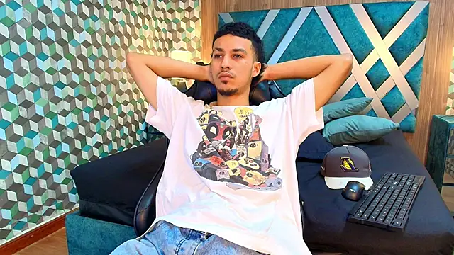 Marcus Jeron online show from December 15, 5:50 pm