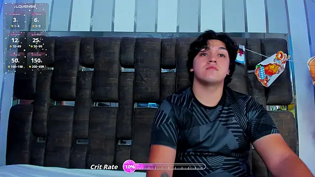 EmilyANDrew  online show from September 30, 4:50 am