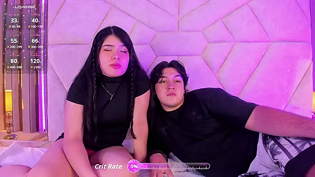 EmilyANDrew  online show from October 1, 4:40 am