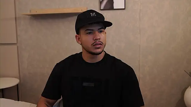 Thiago Valente online show from March 9, 1:04 pm