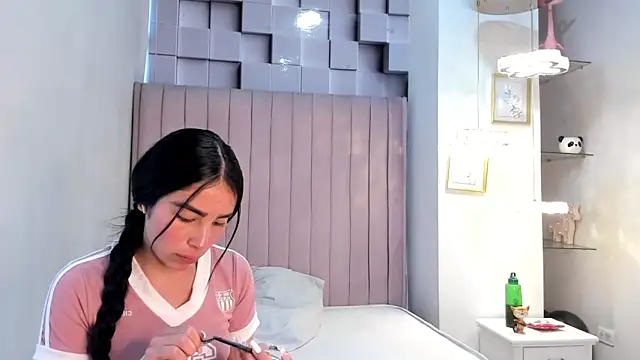 CandySays online show from November 7, 11:32 am