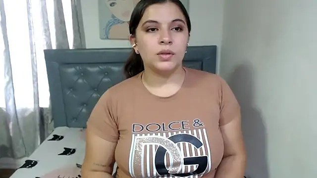 sarah aguilar online show from March 21, 6:22 pm