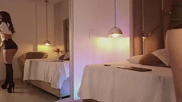 scarlethlux online show from October 24, 4:53 am