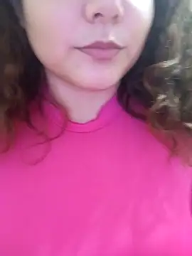 Snapshot of Theredcorazon chatting on December 20, 1:45 am Theredcorazon online show from December 20, 1:45 am