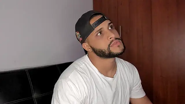 Pier Simons online show from November 6, 7:42 am