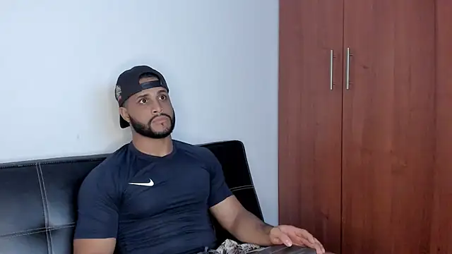 Pier Simons online show from November 11, 7:08 am