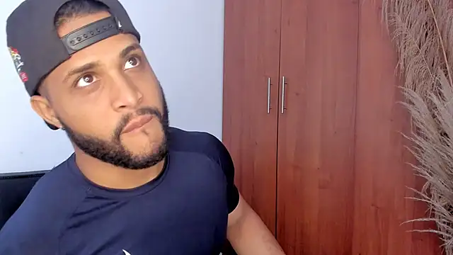 Pier Simons online show from November 12, 3:34 pm