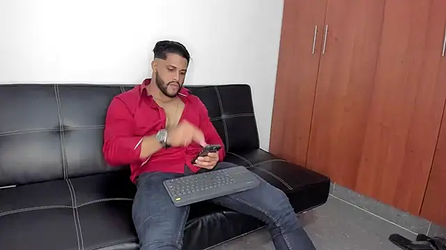 Pier Simons online show from January 15, 5:45 am