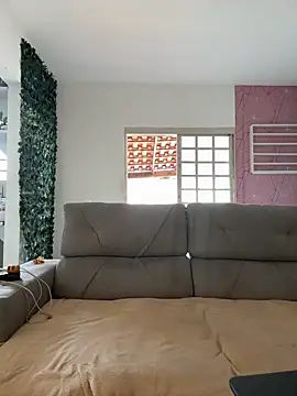 Chloe Leaozinho online show from November 9, 6:50 pm