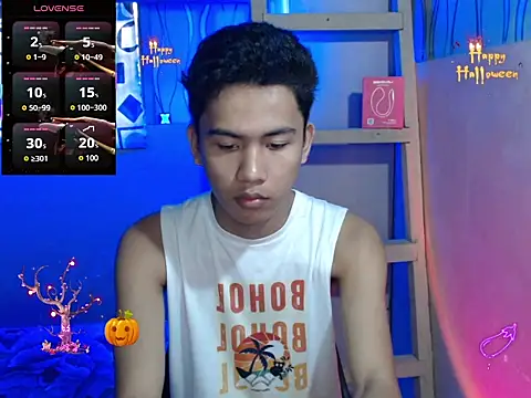 Demure Asian143 online show from November 4, 3:05 am