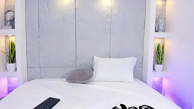 LovelyEyesx online show from March 30, 5:03 pm