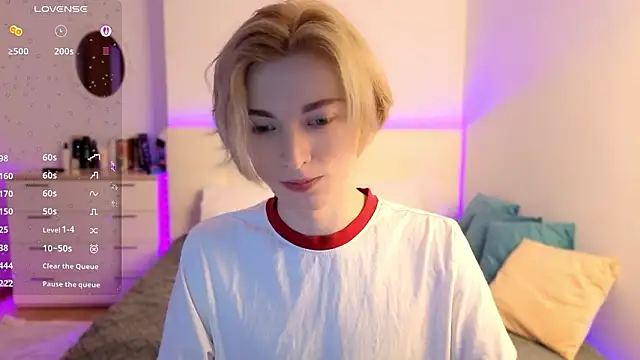 fiachand online show from February 25, 3:21 pm