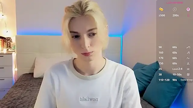 fiachand online show from April 25, 4:04 pm