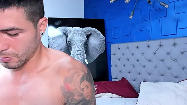 andres-clark92 online show from September 13, 5:35 pm