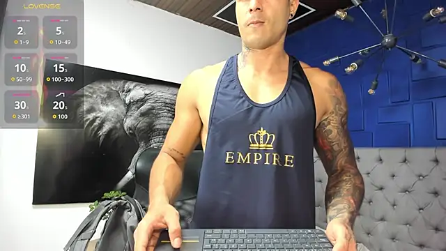 andres-clark92 online show from March 26, 4:01 pm