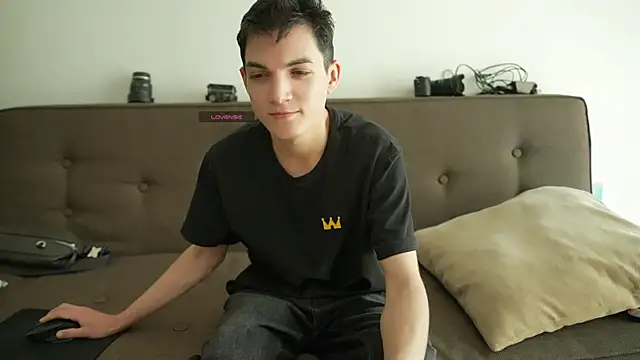 MattyandAiden online show from April 8, 4:29 pm