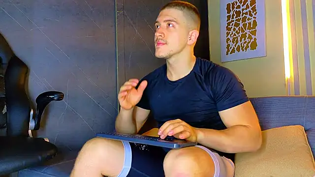 ALANNFERRER online show from June 19, 10:08 am