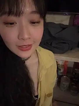 Snapshot of Etherealcat33 chatting on March 29, 12:38 pm Etherealcat33 online show from March 29, 12:38 pm