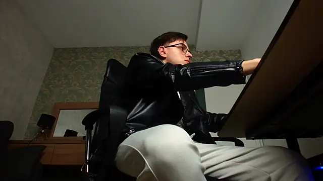 FelixStarkk online show from October 26, 5:02 am